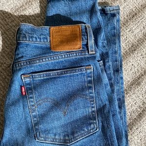 Levi’s Wedgie Jeans